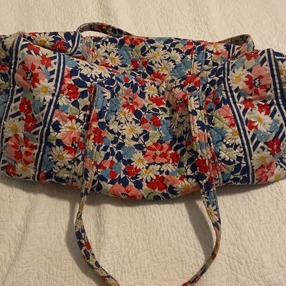 Vera Bradley Colorful Flower Duffel Bag Two Straps One Side Pocket - Picture 6 of 7